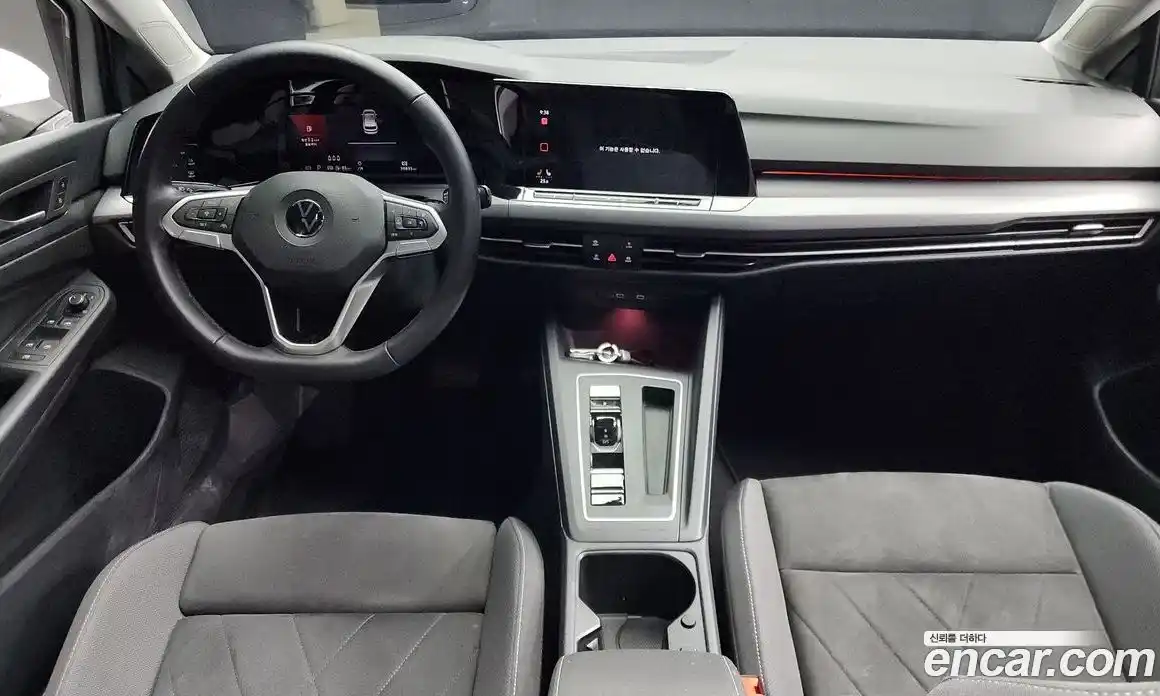 Volkswagen Golf 2022 2.0 Автомат в Москве № 168578, фото 7