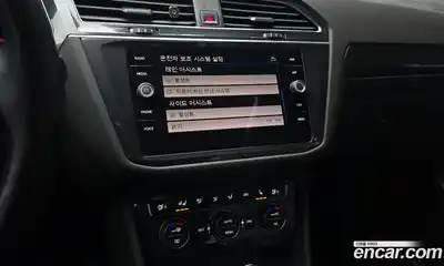 Volkswagen Tiguan 2020 2.0 Автомат в Москве № 168774, миниатюра 12