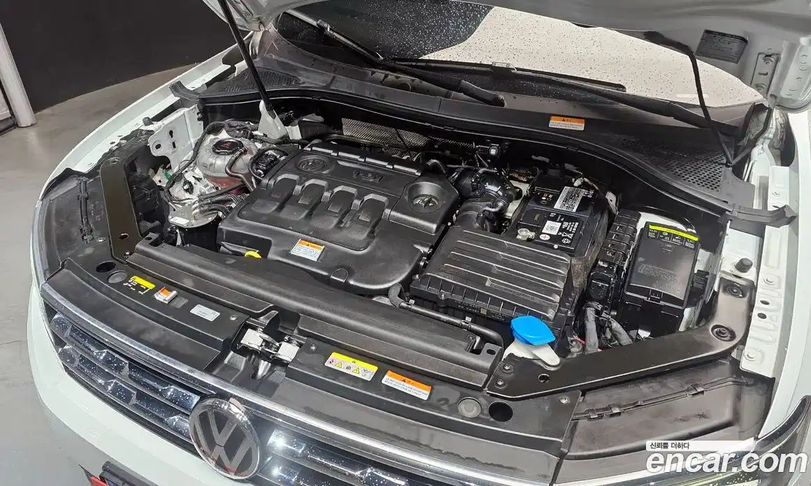 Volkswagen Tiguan 2020 2.0 Автомат в Москве № 168774, фото 14