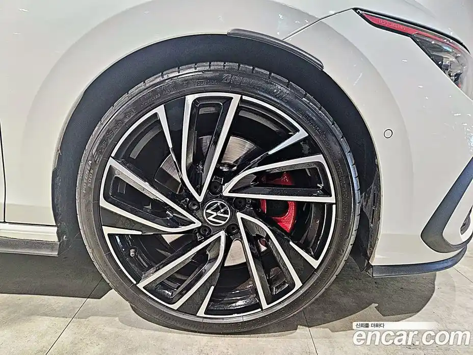 Volkswagen Golf 2024 2.0 Автомат в Москве № 169140, фото 5