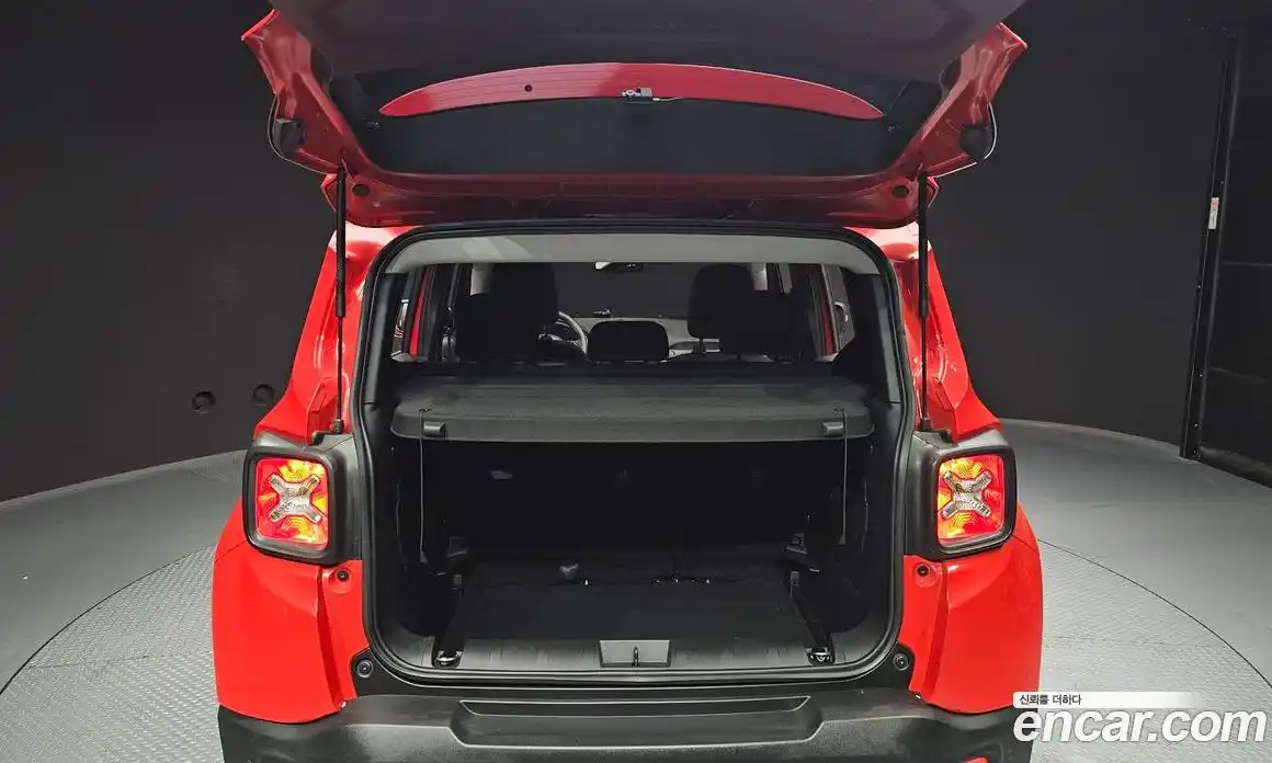 Jeep Renegade 2022 1.3 Автомат в Москве № 169974, фото 20