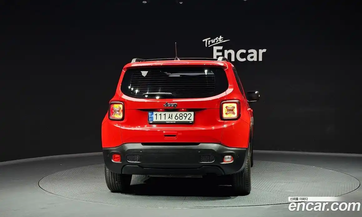 Jeep Renegade 2022 1.3 Автомат в Москве № 169974, фото 4