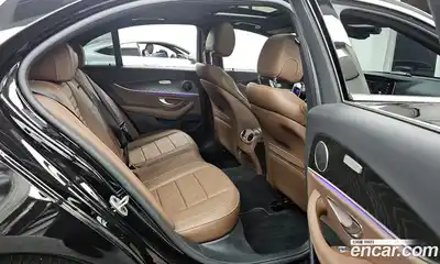 Mercedes-Benz E-Class 2023 2.0 Автомат в Москве № 178516, миниатюра 12