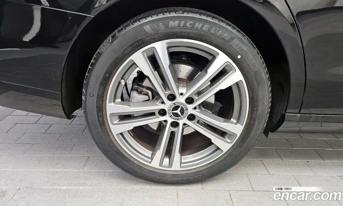 Mercedes-Benz E-Class 2023 2.0 Автомат в Москве № 178516, фото 5