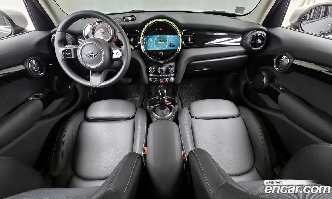 Mini Cooper 2022 1.5 Автомат в Москве № 179058, фото 4