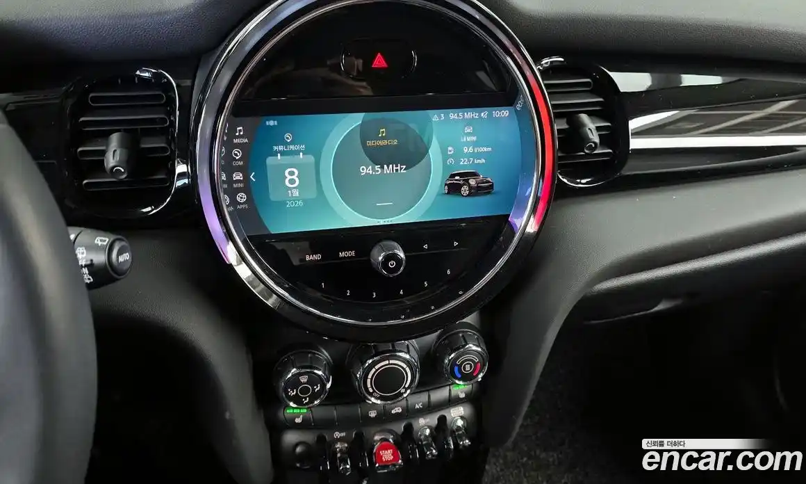 Mini Cooper 2022 1.5 Автомат в Москве № 179058, фото 7