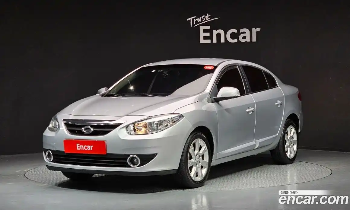 Renault SM3 2010 1.6 Автомат в Москве № 183315, фото 1