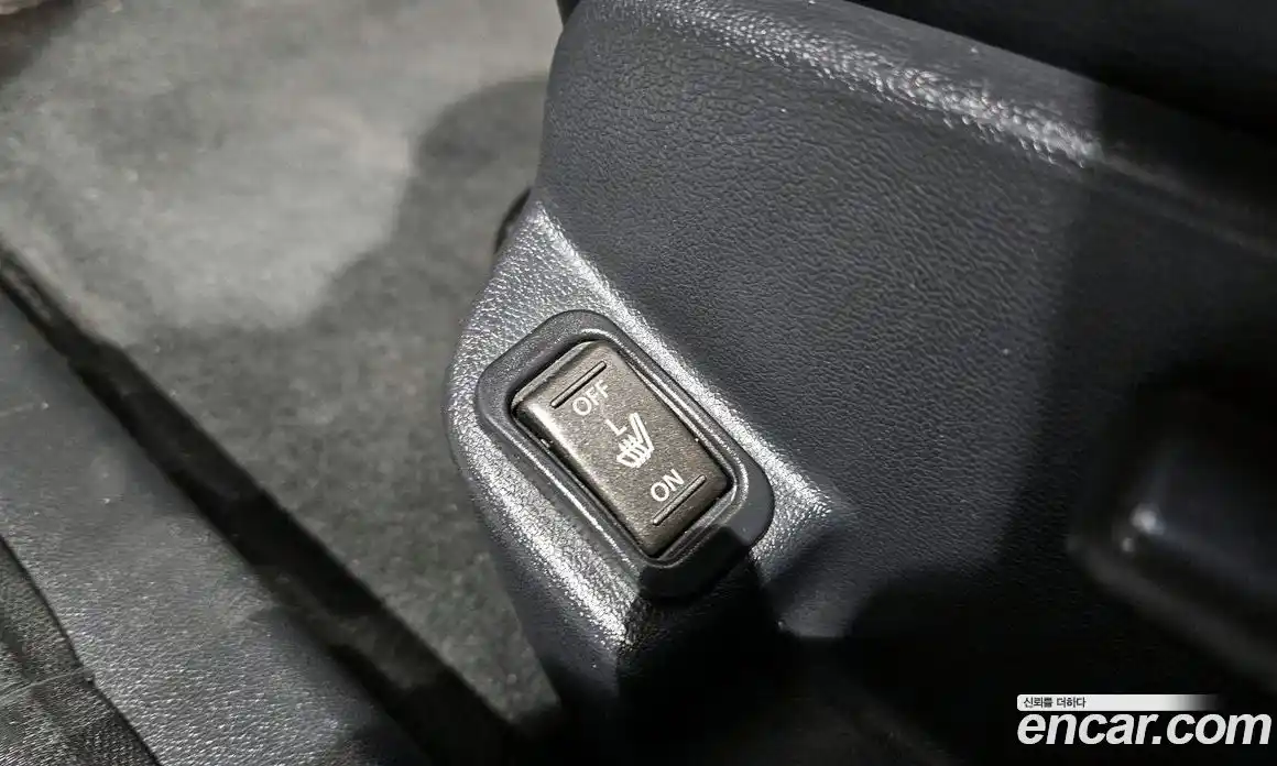 Renault SM3 2010 1.6 Автомат в Москве № 183315, фото 17