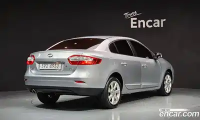 Renault SM3 2010 1.6 Автомат в Москве № 183315, миниатюра 2