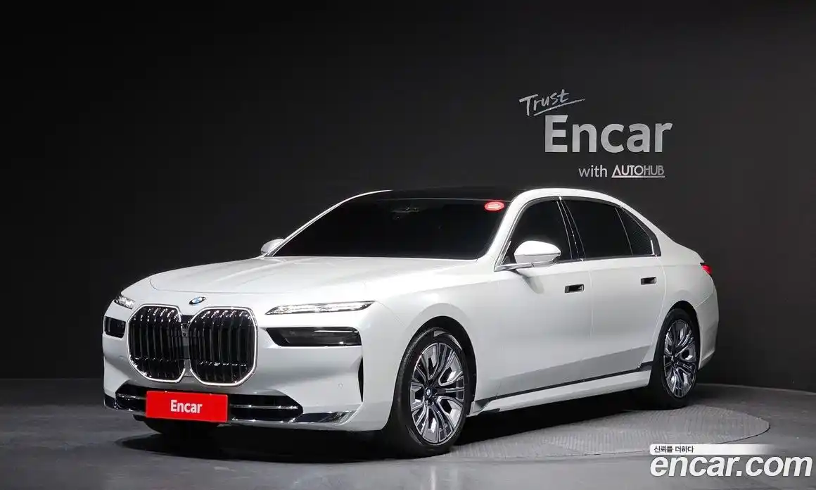 BMW 7-Series 2023 3.0 Автомат в Москве № 187917, фото 1