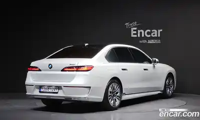 BMW 7-Series 2023 3.0 Автомат в Москве № 187917, миниатюра 2