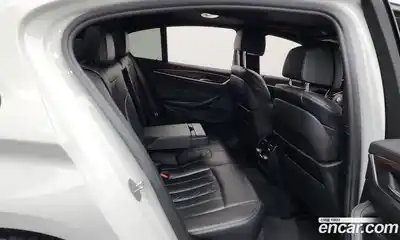 BMW 5-Series 2017 2.0 Автомат в Москве № 191654, миниатюра 12