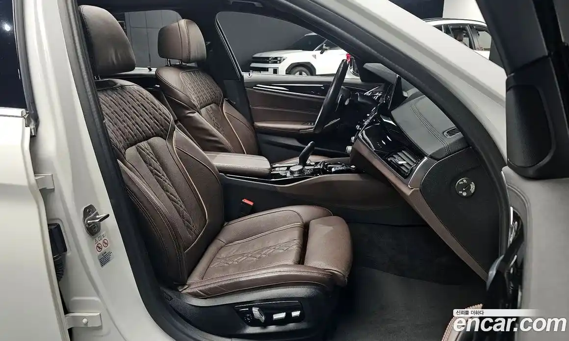 BMW 5-Series 2018 2.0 Автомат в Москве № 192437, фото 11