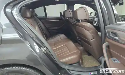 BMW 5-Series 2018 2.0 Автомат в Москве № 192730, миниатюра 2