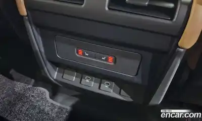 Land Rover Defender 2025 2.0 Автомат в Москве № 198066, миниатюра 11