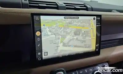 Land Rover Defender 2025 2.0 Автомат в Москве № 198066, миниатюра 4