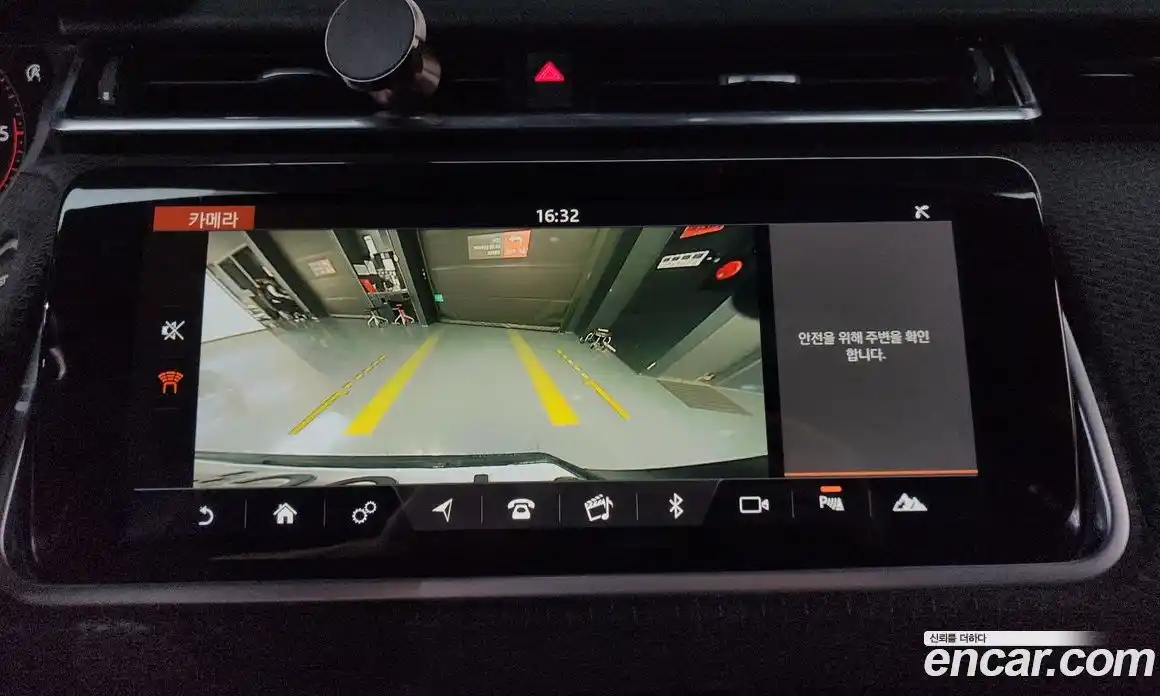 Land Rover Range-Rover Velar 2018 3.0 Автомат в Москве № 198307, фото 7