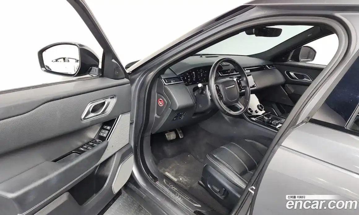 Land Rover Range-Rover Velar 2018 3.0 Автомат в Москве № 198307, фото 9