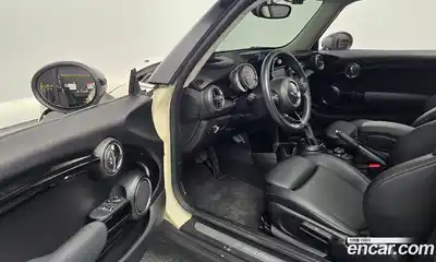 Mini Cooper 2017 2.0 Автомат в Москве № 198455, миниатюра 11