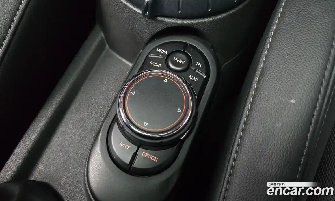 Mini Cooper 2017 2.0 Автомат в Москве № 198455, фото 18