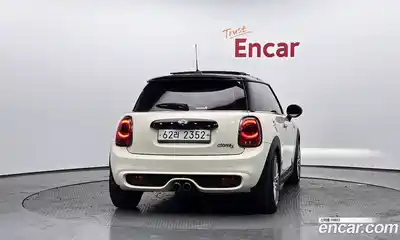 Mini Cooper 2017 2.0 Автомат в Москве № 198455, миниатюра 4