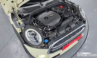 Mini Cooper 2017 2.0 Автомат в Москве № 198455, миниатюра 6