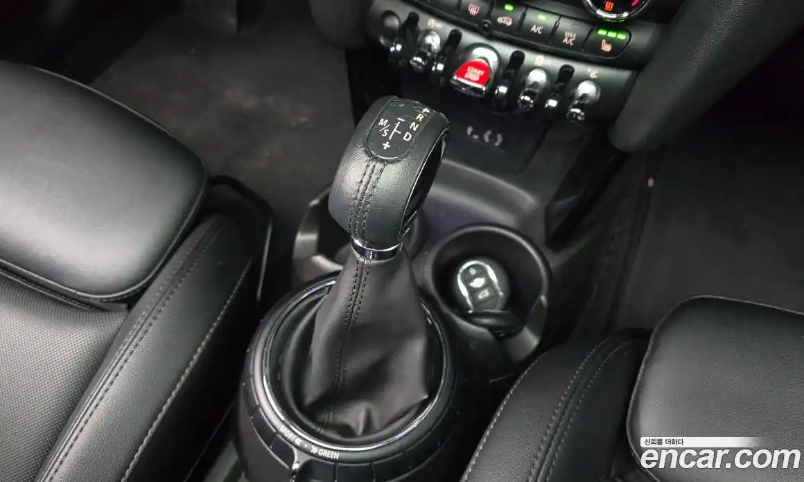 Mini Cooper 2017 2.0 Автомат в Москве № 198455, фото 9