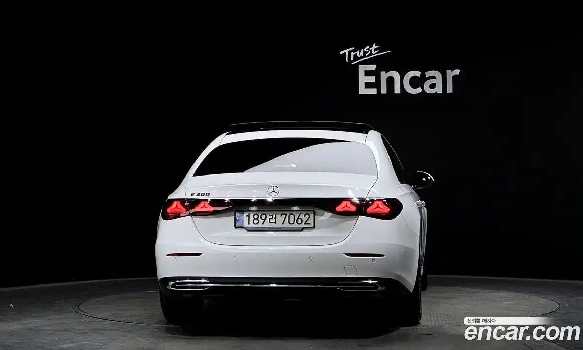 Mercedes-Benz E-Class 2024 2.0 Автомат в Москве № 206823, фото 11