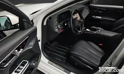 Mercedes-Benz E-Class 2024 2.0 Автомат в Москве № 206823, миниатюра 2