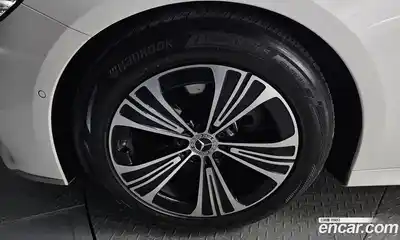 Mercedes-Benz E-Class 2024 2.0 Автомат в Москве № 206823, миниатюра 5