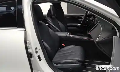 Mercedes-Benz E-Class 2024 2.0 Автомат в Москве № 206823, миниатюра 6