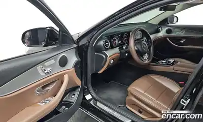 Mercedes-Benz E-Class 2018 2.0 Автомат в Москве № 207539, миниатюра 11