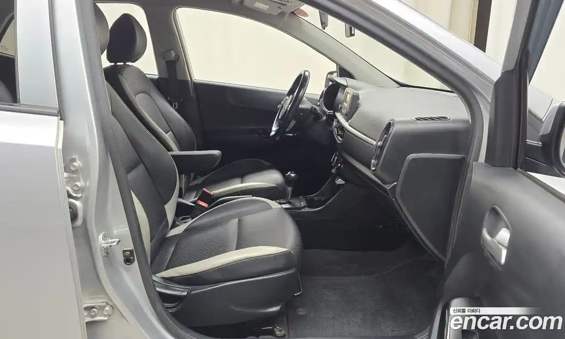 Kia Morning 2017 1.0 Автомат в Москве № 20848, фото 10