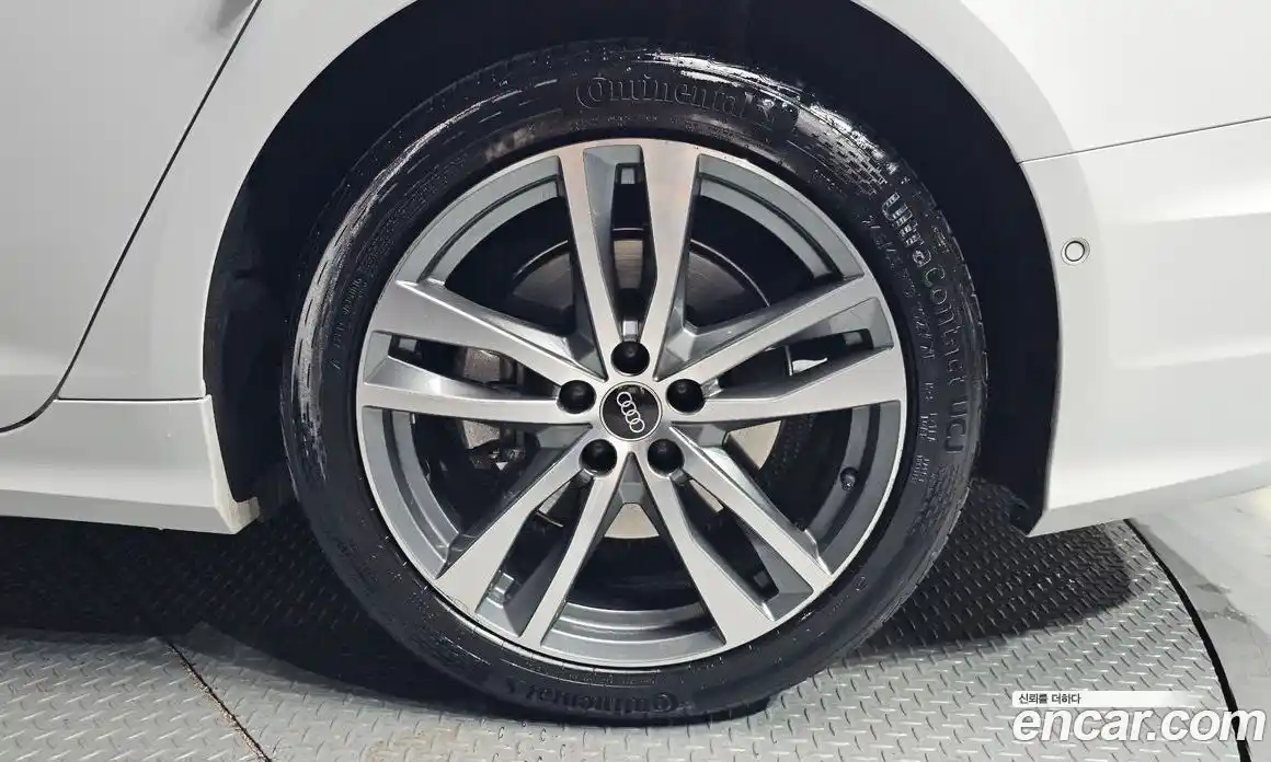 Audi A6 2021 2.0 Автомат в Москве № 212432, фото 13