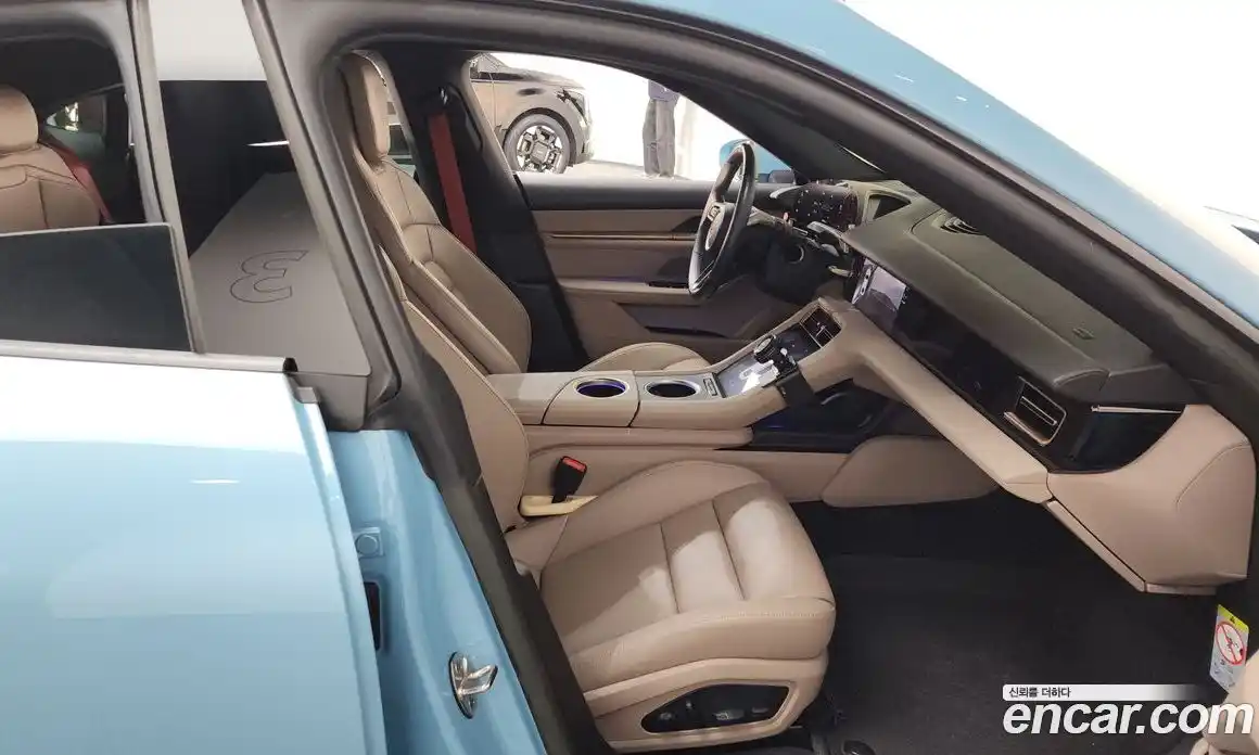 Porsche Taycan 2023 0.1 Автомат в Москве № 213114, фото 15