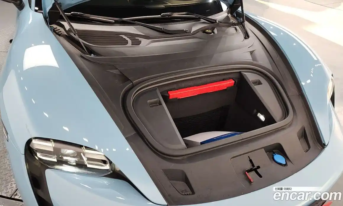 Porsche Taycan 2023 0.1 Автомат в Москве № 213114, фото 6