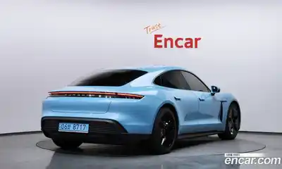 Porsche Taycan 2023 0.1 Автомат в Москве № 213114, миниатюра 9