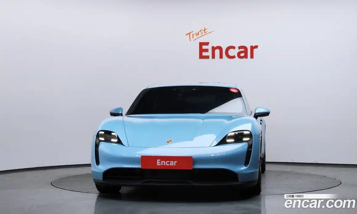 Porsche Taycan 2023 0.1 Автомат в Москве № 213114, фото 10