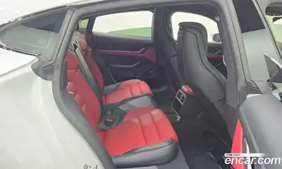 Porsche Taycan 2025 0.1 Автомат в Москве № 213174, миниатюра 12