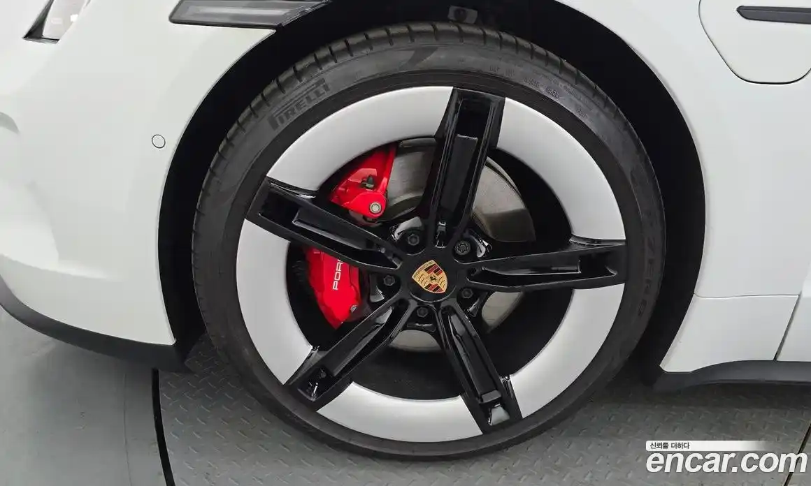 Porsche Taycan 2025 0.1 Автомат в Москве № 213174, фото 15