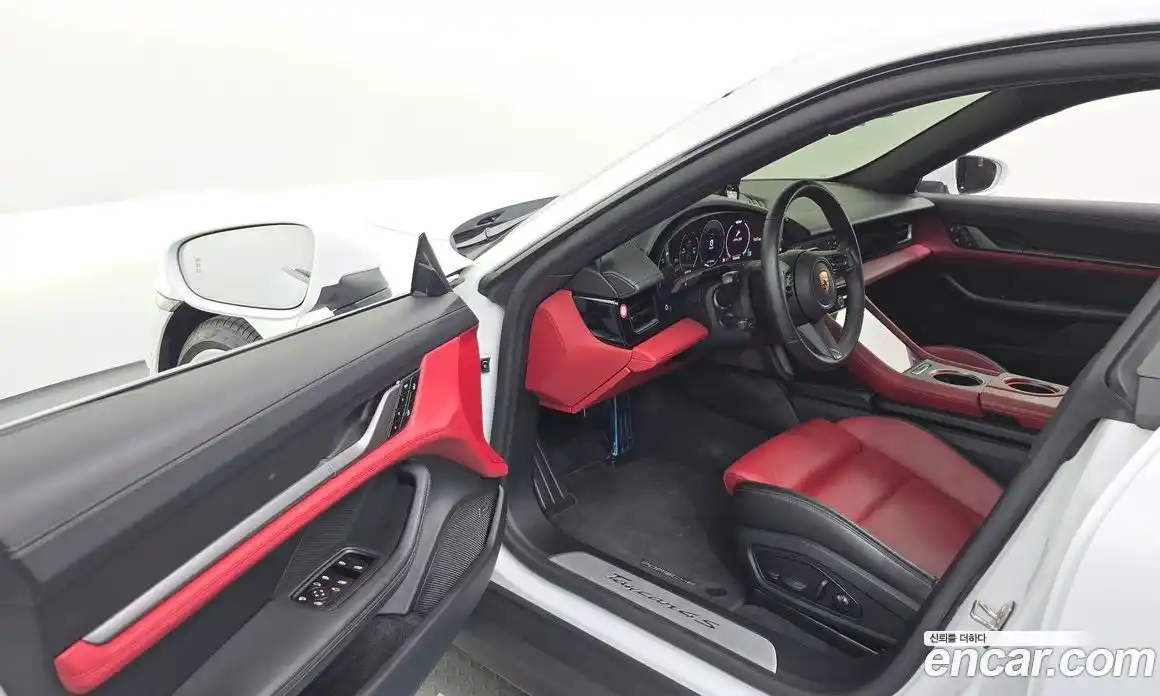 Porsche Taycan 2025 0.1 Автомат в Москве № 213174, фото 6