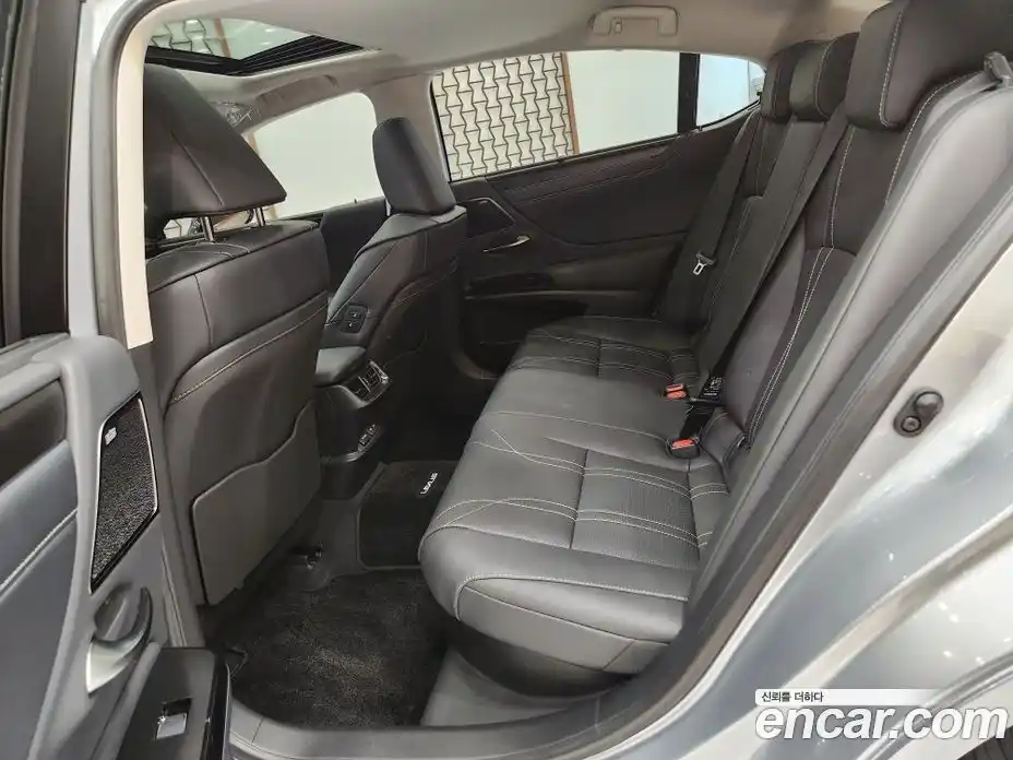 Lexus ES 2026 2.5 Вариатор в Москве № 214724, фото 13