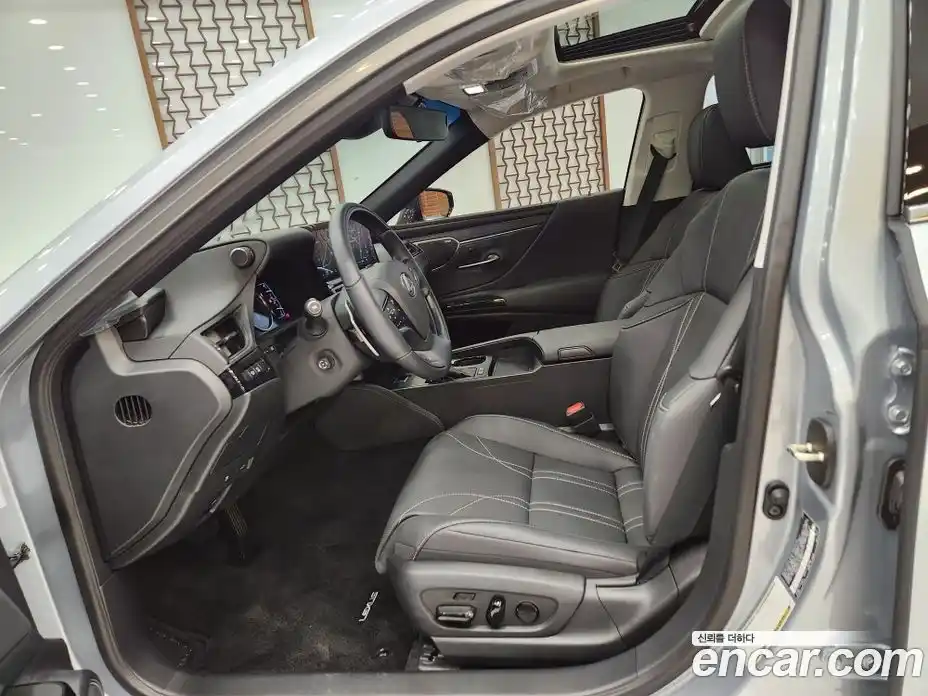 Lexus ES 2026 2.5 Вариатор в Москве № 214724, фото 15