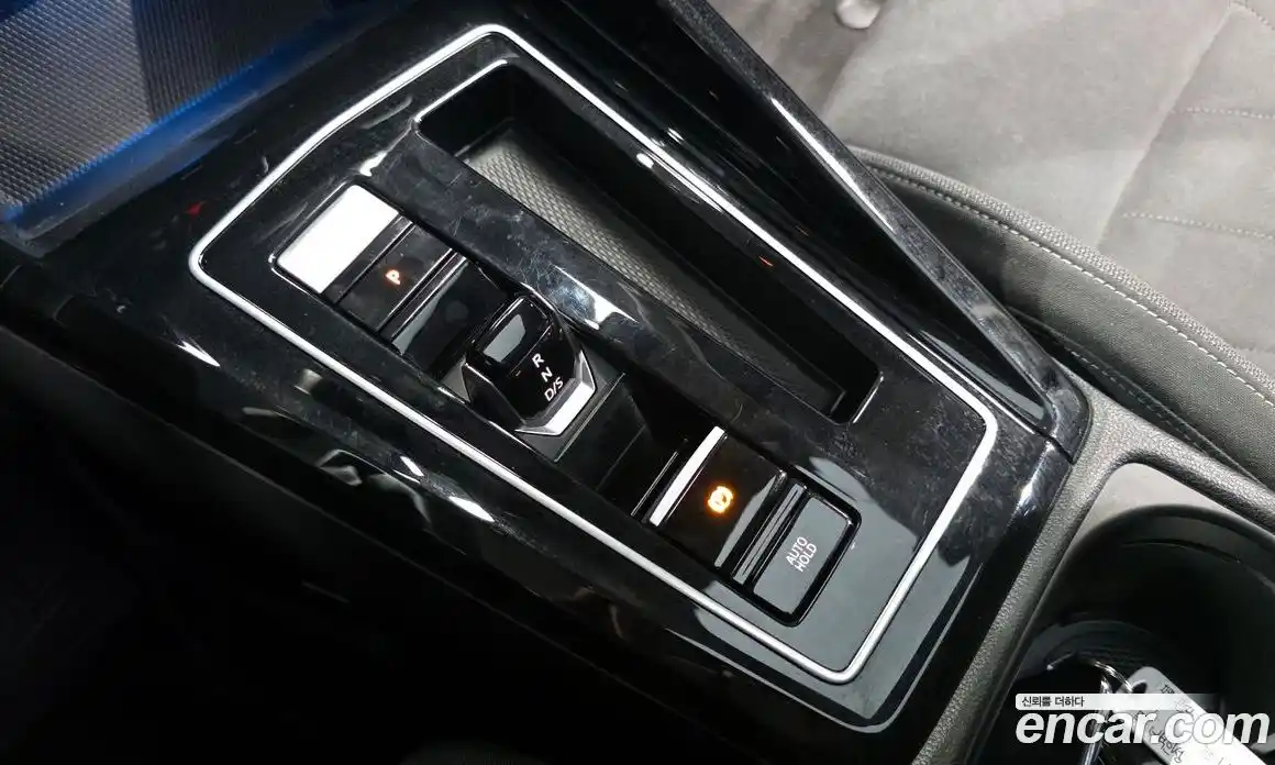 Volkswagen Golf 2023 2.0 Автомат в Москве № 215037, фото 1