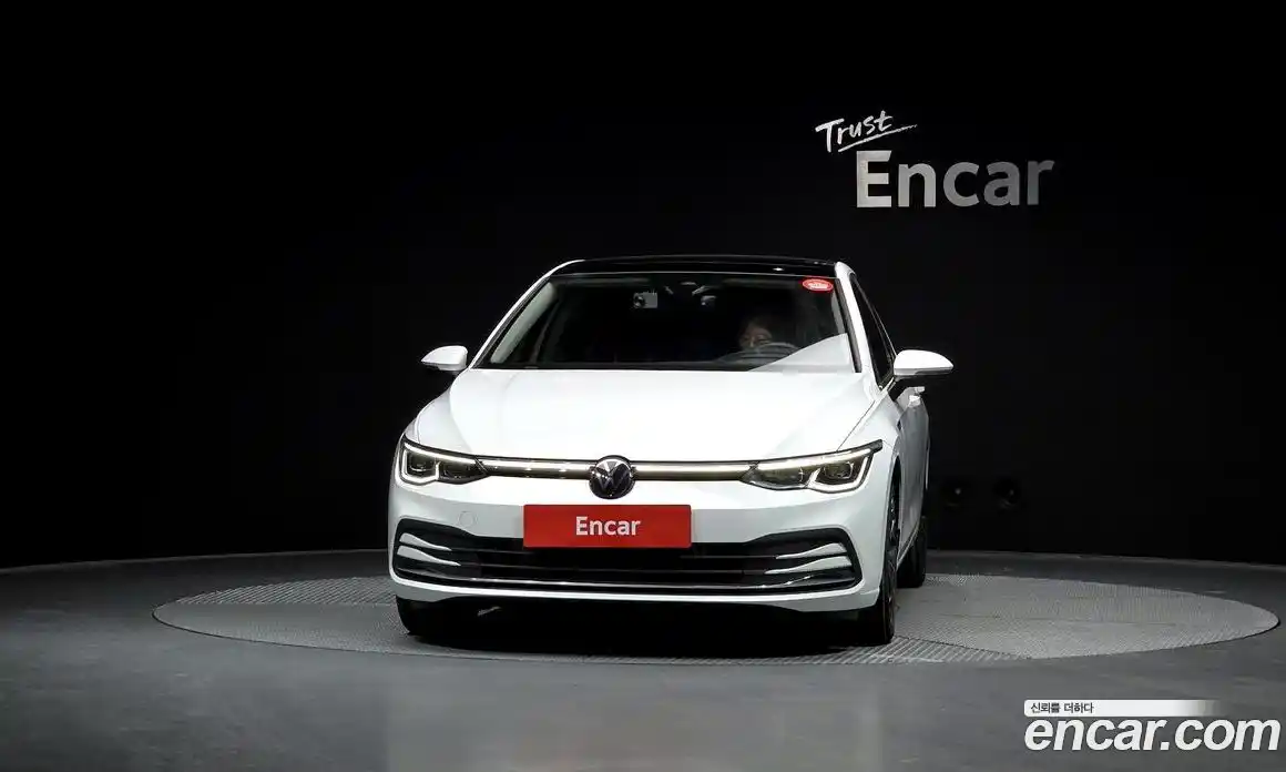 Volkswagen Golf 2023 2.0 Автомат в Москве № 215037, фото 11