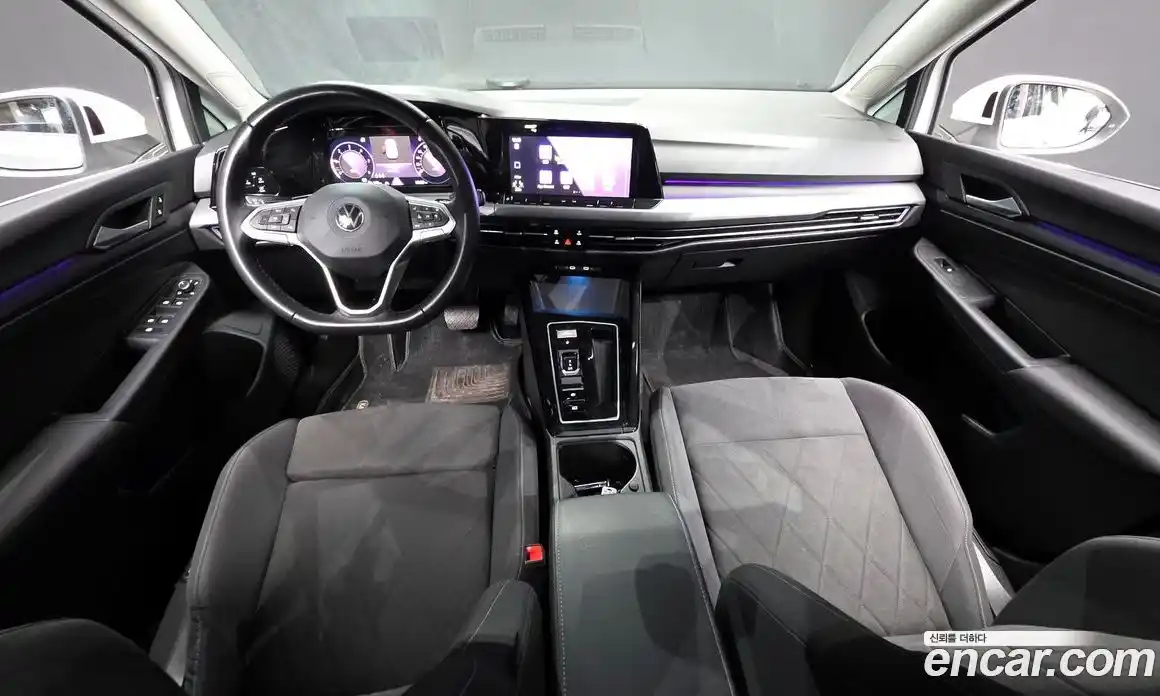 Volkswagen Golf 2023 2.0 Автомат в Москве № 215037, фото 8