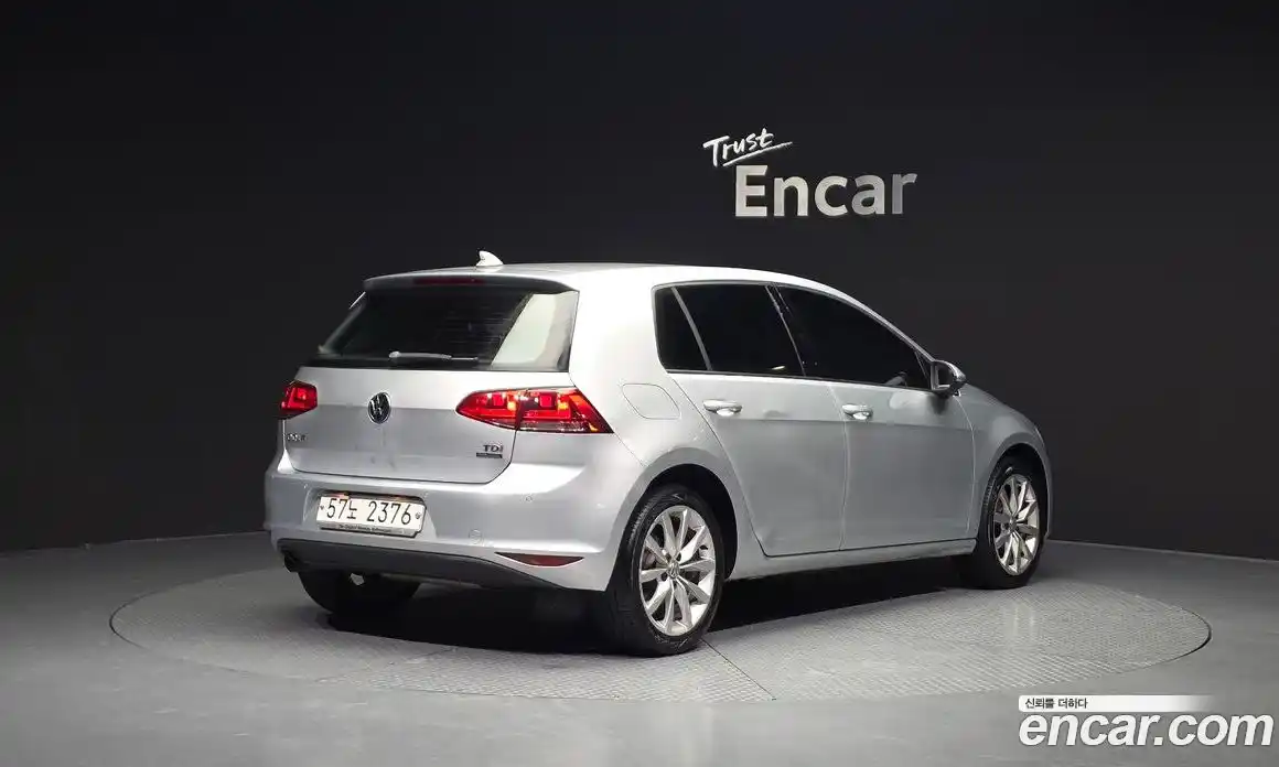 Volkswagen Golf 2014 1.6 Автомат в Москве № 215195, фото 19