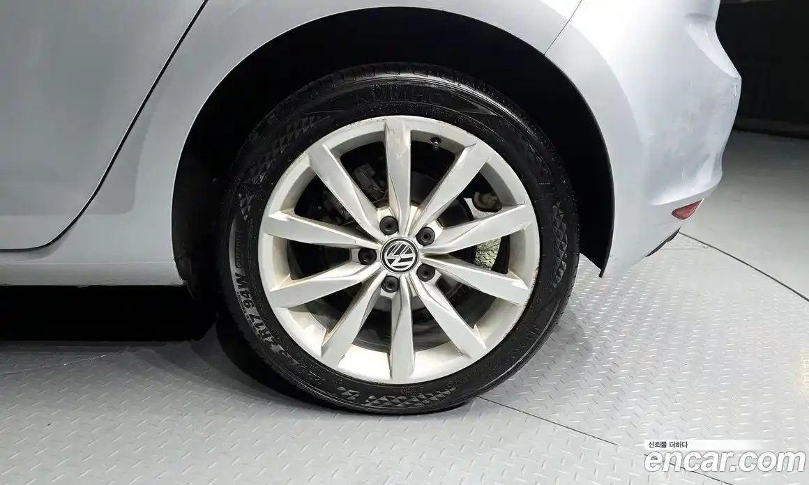 Volkswagen Golf 2014 1.6 Автомат в Москве № 215195, фото 8