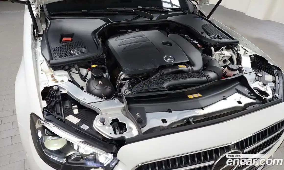 Mercedes-Benz E-Class 2021 2.0 Автомат в Москве № 219555, фото 9