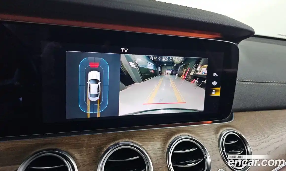 Mercedes-Benz E-Class 2020 2.0 Автомат в Москве № 225172, фото 15